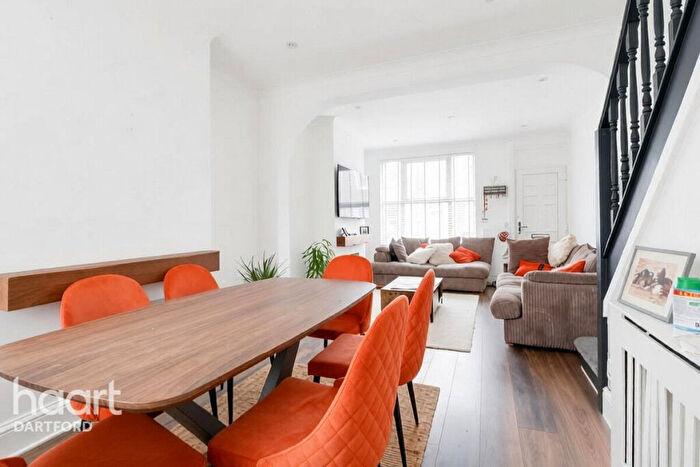 2 Bedroom Terraced House For Sale In Gordon Road, Dartford, DA1