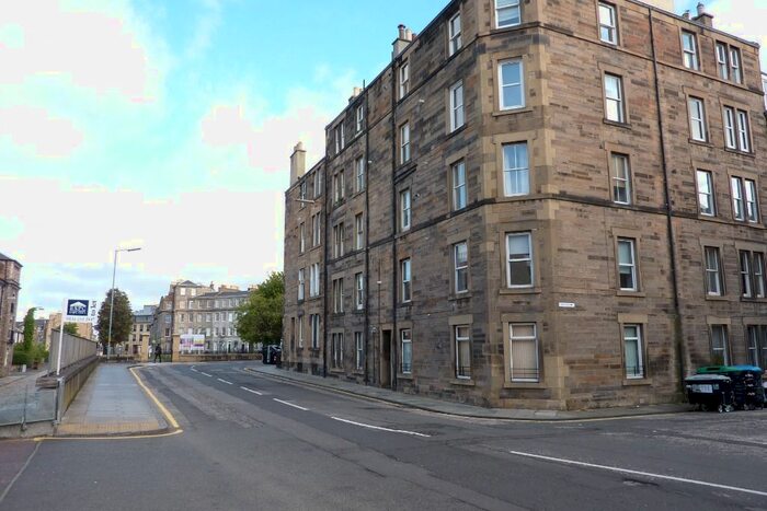 2 Bedroom Flat To Rent In Gardners Crescent, Fountainbridge, Edinburgh, EH3
