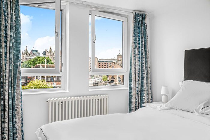 1 Bedroom Flat For Sale In Nightingale House, Thomas More Street, E1W
