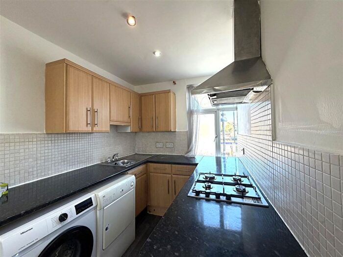 1 Bedroom Flat To Rent In Victoria Road, Ruislip, HA4