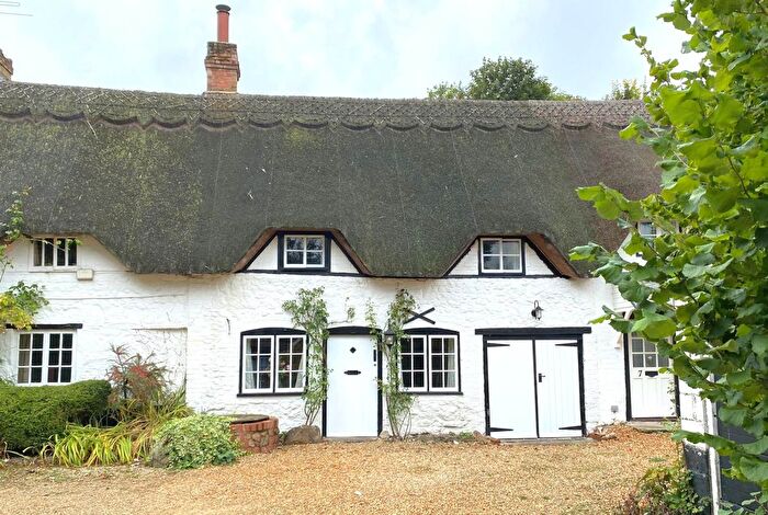 2 Bedroom Terraced House For Sale In The Butts, Aldbourne, SN8