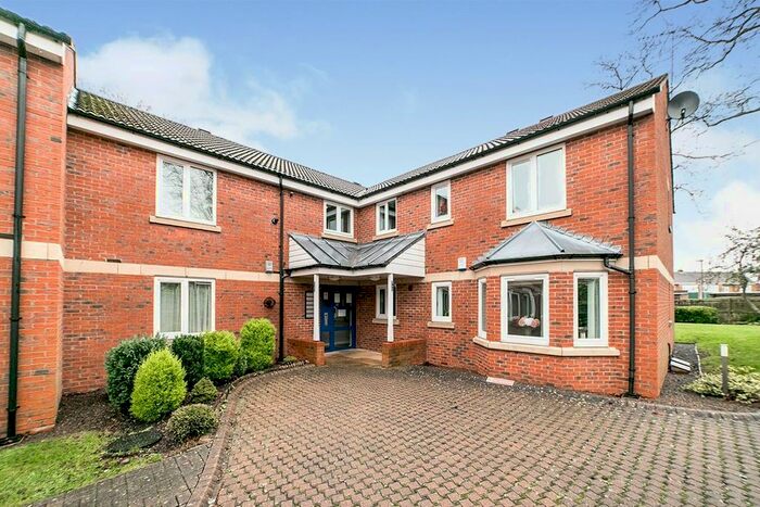 2 Bedroom Flat To Rent In Grange Lane, Whickham, Newcastle Upon Tyne, NE16