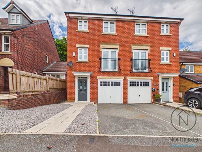4 Bedroom Semi Detached House For Sale In Youens Crescent, Newton Aycliffe, DL5