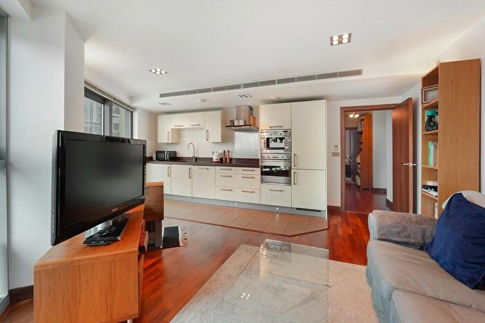 2 Bedroom Apartment To Rent In Vicentia Court, Bridges Wharf, London, SW11