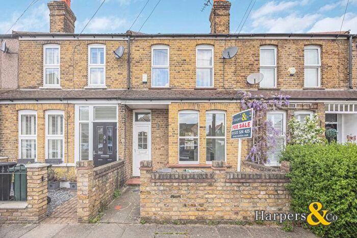 2 Bedroom Terraced House For Sale In Beaconsfield Road, Bexley, DA5
