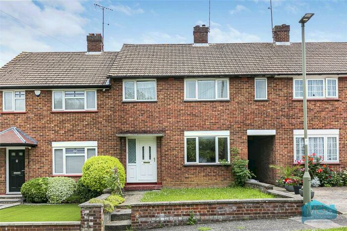 4 Bedroom Terraced House To Rent In Norbury Grove, Mill Hill, London, NW7