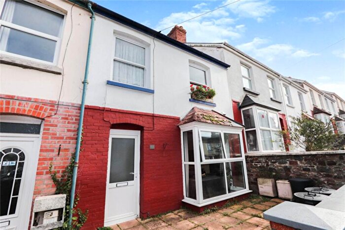 1 Bedroom Apartment To Rent In Top Flat, Royston Road, EX39