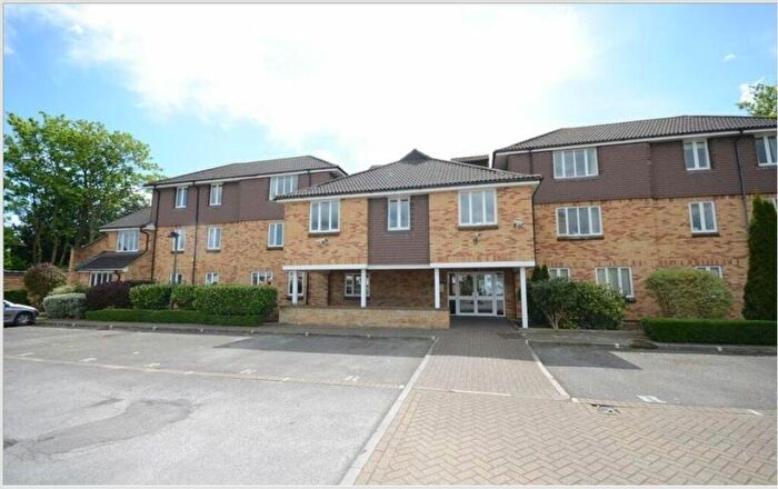 2 Bedroom Apartment To Rent In Clewer Hill Road, SL4