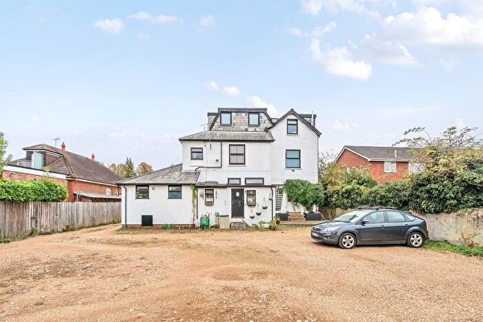 1 Bedroom Maisonette For Sale In Ray Park Road, Maidenhead, SL6