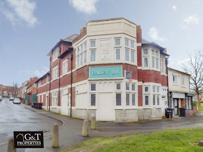 2 Bedroom Flat To Rent In Railway Inn, Fenton Street, Brierley Hill, DY5