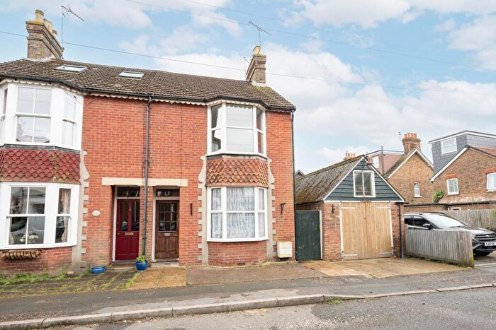 3 Bedroom Semi Detached House For Sale In Shelley Road, Horsham, RH12