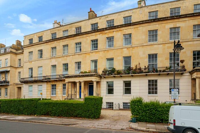 1 Bedroom Flat To Rent In Lansdown Crescent, Lansdown, Cheltenham, GL50