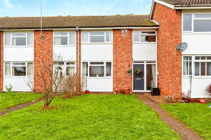 3 Bedroom End Of Terrace House For Sale In Sunderland Road, Maidenhead, Berkshire, SL6