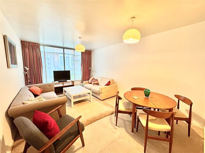 2 Bedroom Flat To Rent In Strutton Ground, London, SW1P