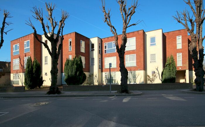 1 Bedroom Flat To Rent In Sambrooke Court, Enfield EN1