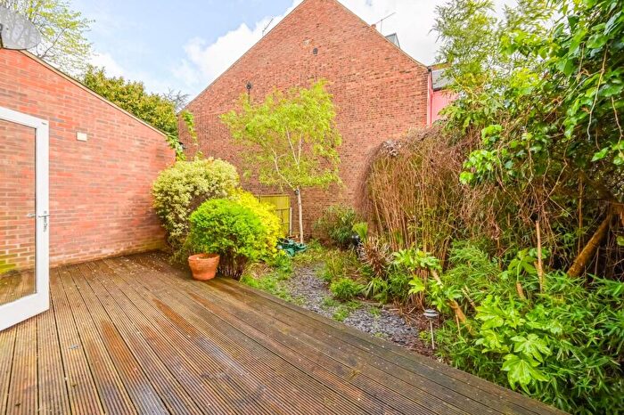 1 Bedroom Flat To Rent In Langdon Park Road, Highgate, London, N6
