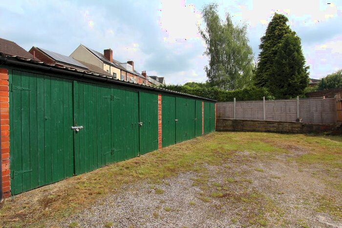 Garage / Parking To Rent In Albert Road, Sheffield, S8