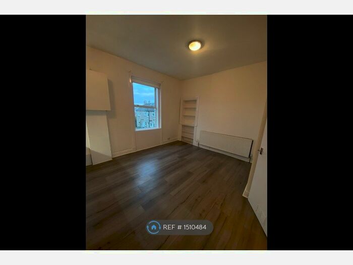 2 Bedroom Flat To Rent In North Hamilton Street, Kilmarnock, KA1