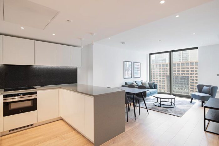 1 Bedroom Apartment To Rent In Landmark Pinnacle, Marsh Wall, E14