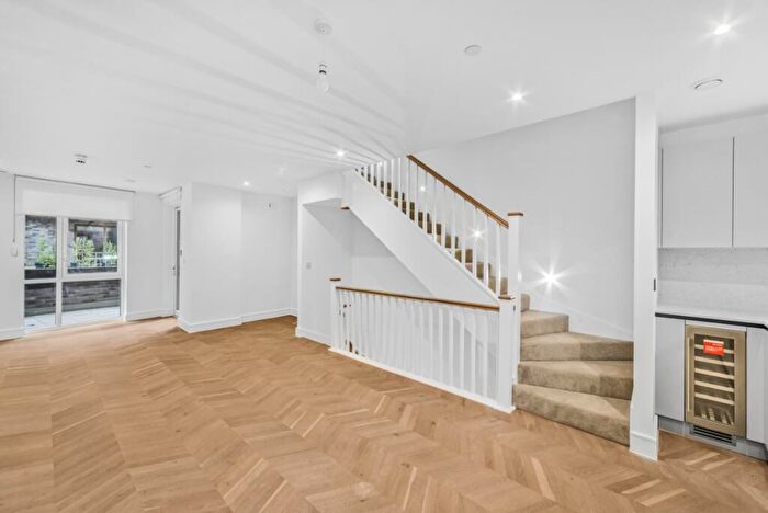 3 Bedroom Terraced House To Rent In Baldwin Lane London, SE3