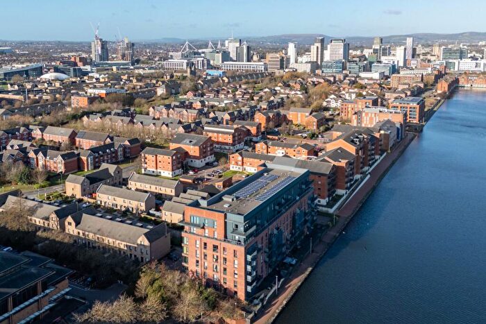 2 Bedroom Apartment To Rent In Schooner Wharf, Cardiff Bay, CF10
