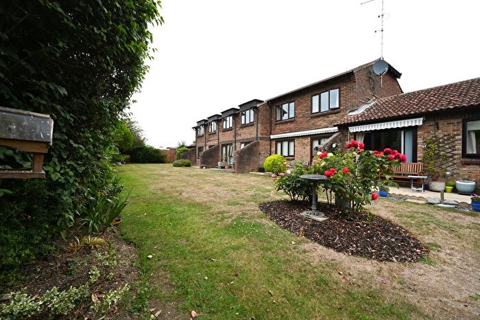 1 Bedroom Flat To Rent In Pagham Road, Garden Lodge Pagham Road, PO21