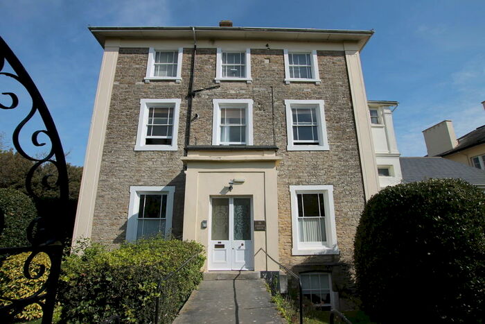 2 Bedroom Apartment To Rent In Spencer Road, Ryde, PO33