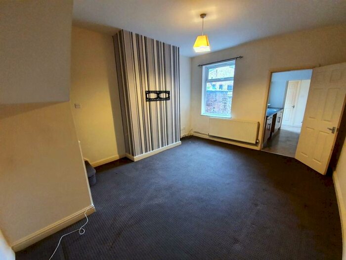 3 Bedroom Terraced House To Rent In Bright Street, CW1