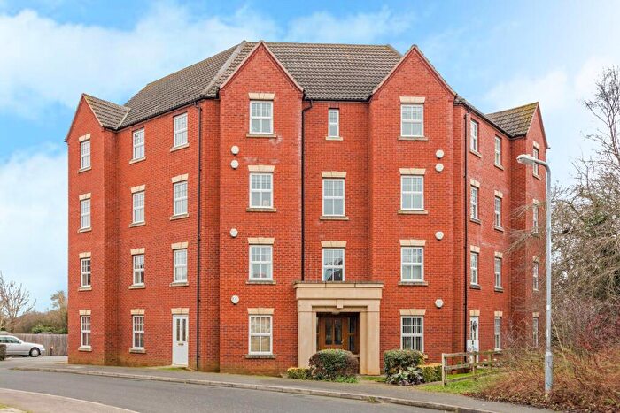 2 Bedroom Flat For Sale In Wilce Avenue, Wellingborough, NN8