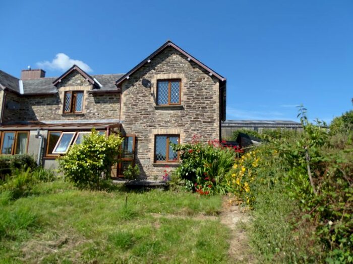 3 Bedroom Cottage To Rent In Lostwithiel, PL22