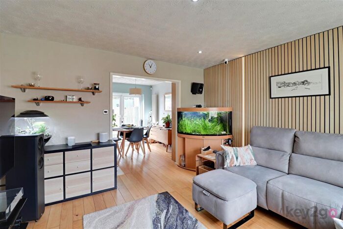 3 Bedroom Semi-detached House For Sale In Church View, Woodhouse, Sheffield, S13