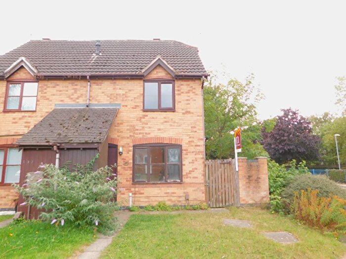 2 Bedroom Semi-Detached House To Rent In Heron Drive, Lenton, Nottingham, NG7