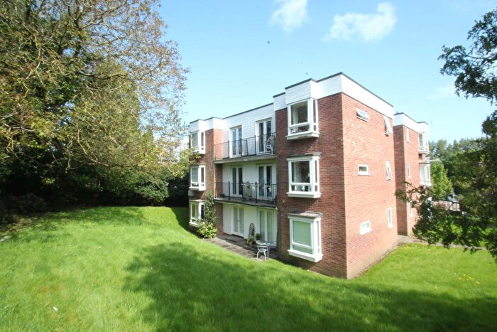 1 Bedroom Flat For Sale In Firgrove Court, Hungerford, RG17