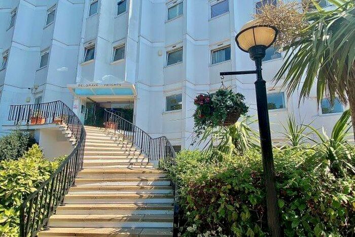 2 Bedroom Flat To Rent In Belgrave Road, London, E11