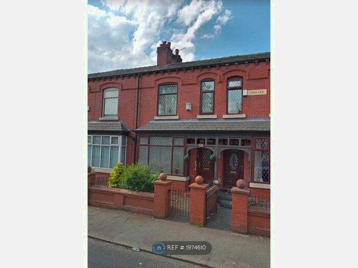 3 Bedroom Terraced House To Rent In Droylsden Road, Manchester, M40