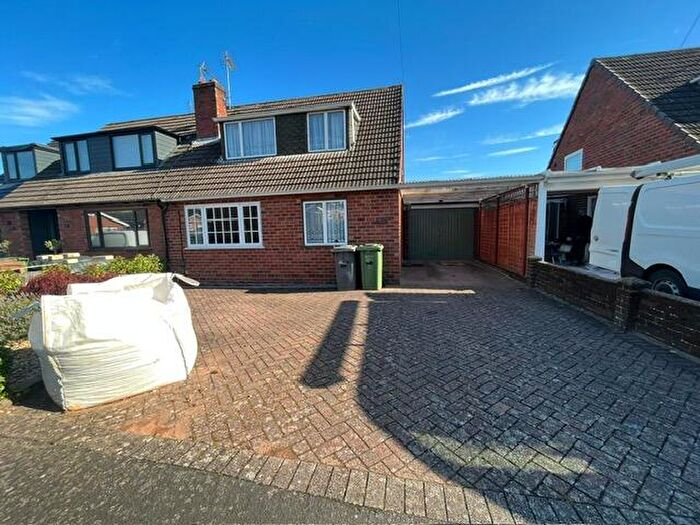 3 Bedroom House To Rent In Holmcroft Road, Kidderminster, DY10