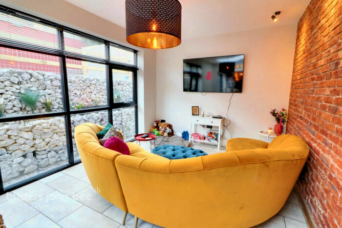5 Bedroom Detached House For Sale In Station Road, Delamere, CW8