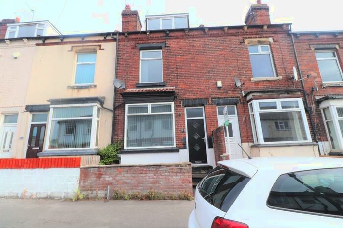 4 Bedroom Terraced House To Rent In Vermont Street, Armley, LS13