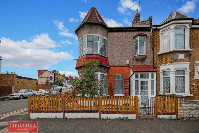 3 Bedroom House To Rent In Essex Road, Leyton, E10