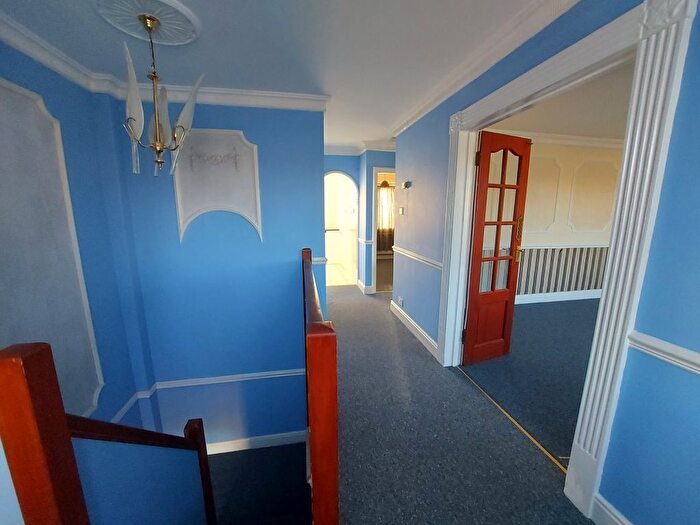 2 Bedroom Property To Rent In The Holt, Ilford, IG6