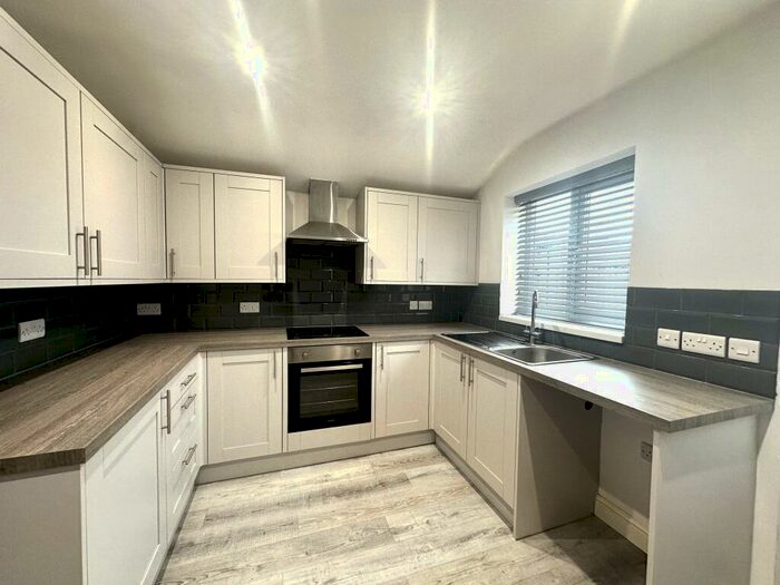 2 Bedroom House To Rent In Station Road, Manea, March, PE15