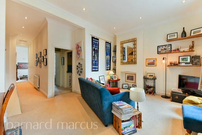 1 Bedroom Flat To Rent In Chiswick High Road, Chiswick, London, W4