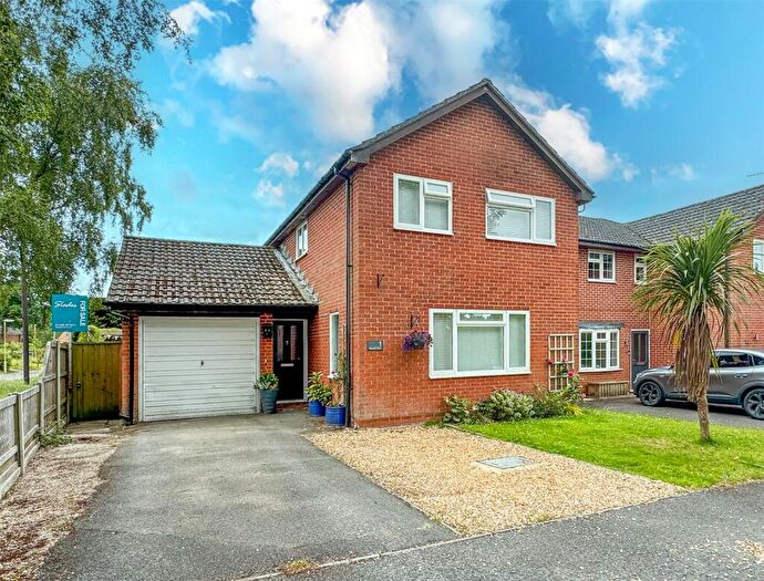 3 Bedroom Detached House For Sale In Rosehill Drive, Bransgore, Christchurch, Dorset, BH23