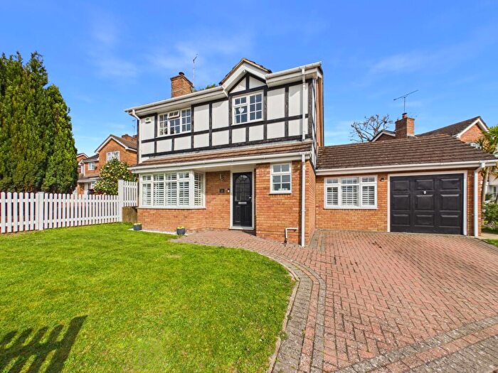 4 Bedroom House For Sale In Willow Park, Haywards Heath, RH16