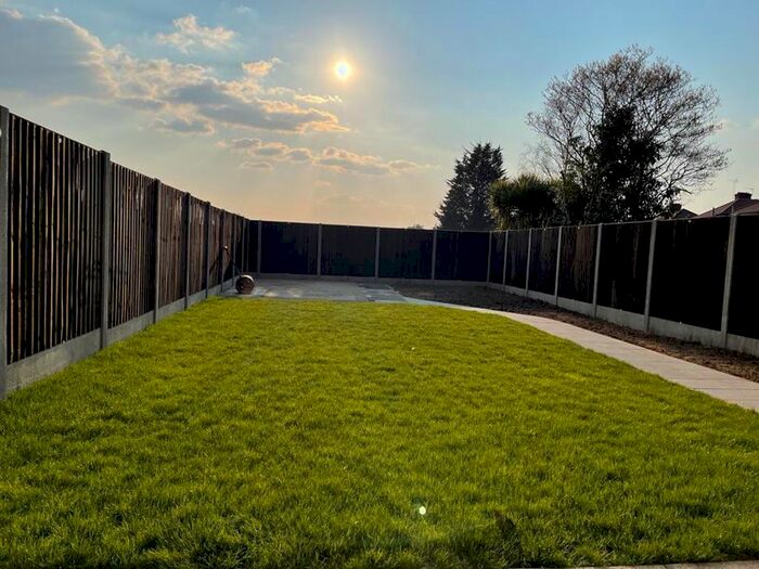 3 Bedroom Semi-Detached House To Rent In Culver Grove, Stanmore, HA7