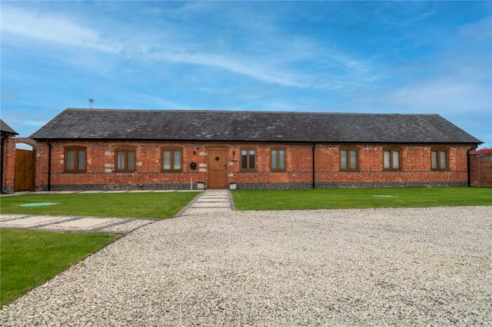 3 Bedroom Bungalow For Sale In Botley Hill Barns, Tanworth Lane, Henley-in-Arden, B95