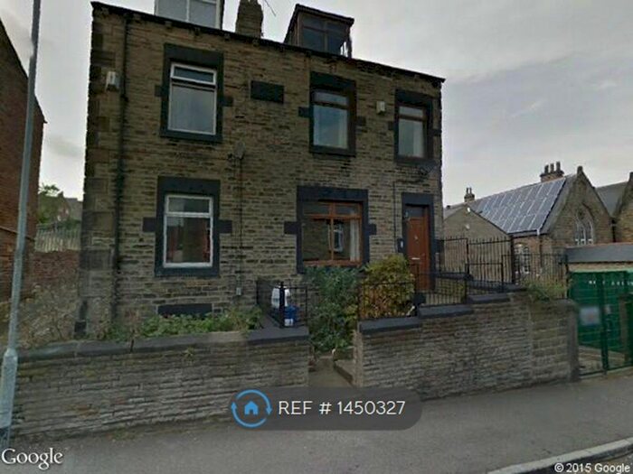 3 Bedroom Semi-Detached House To Rent In Beech Street, Barnsley, S70