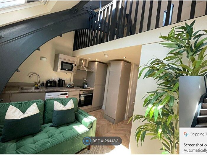 1 Bedroom Flat To Rent In Athenaeum Residence, Leeds, LS1