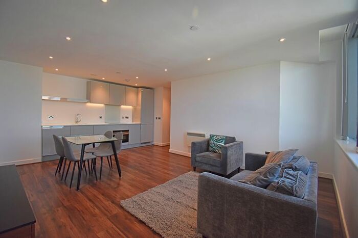 2 Bedroom Flat To Rent In Th Floor Churchill Place, Churchill Way, Basingstoke, RG21