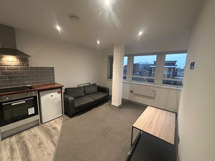 1 Bedroom Flat To Rent In Paragon Street, City Centre, Hull, HU1